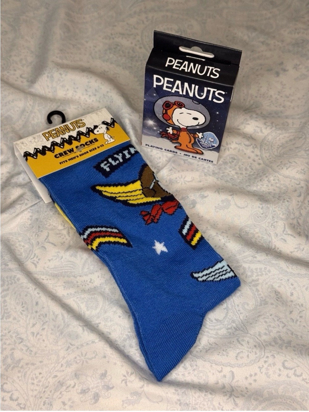 Peanuts Snoopy Takes Flight Set- plane Snoopy socks & rocket Snoopy cards